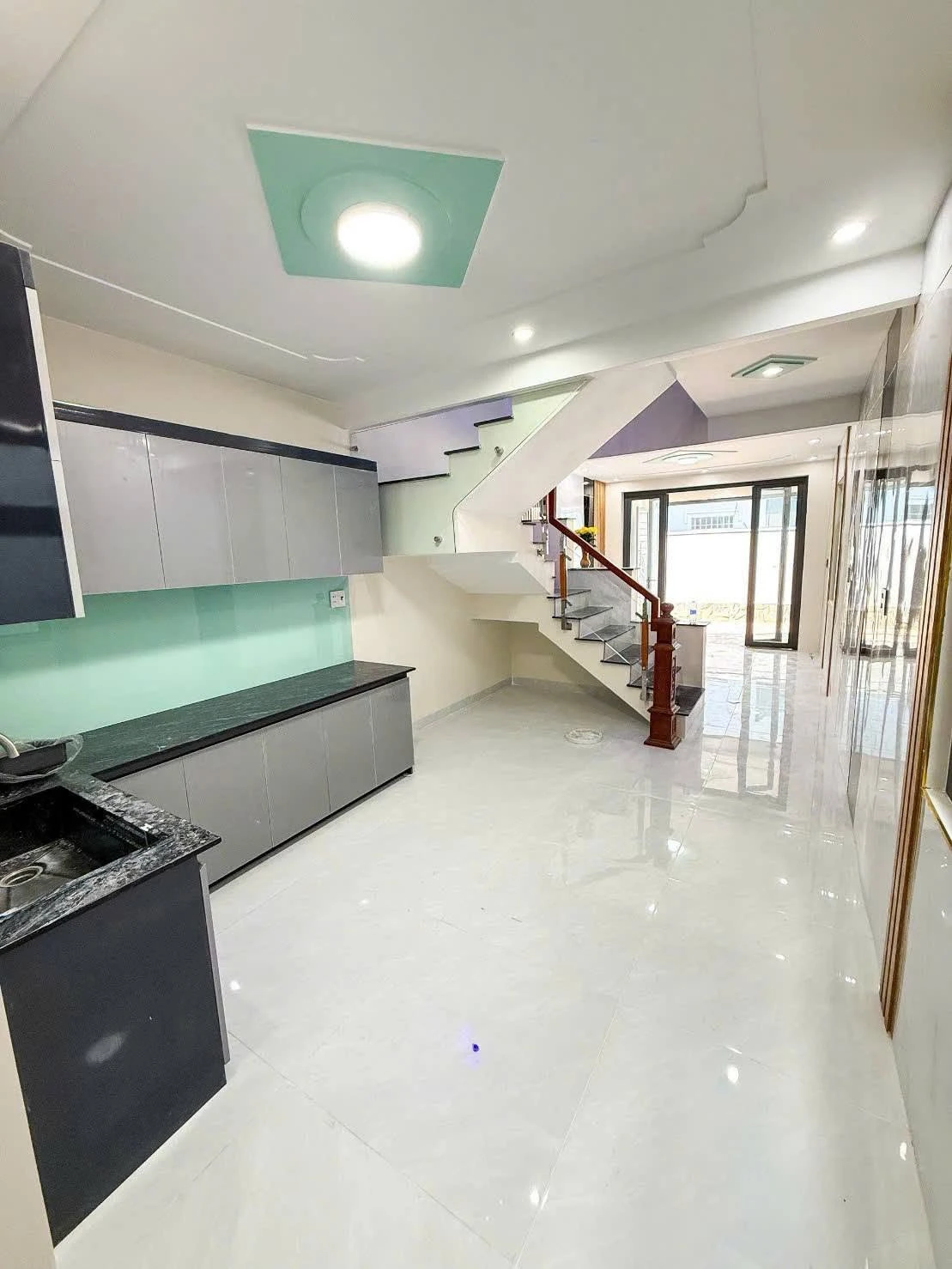 Bán nhà 3PN 120m² gần chợ Tân Phong, Bình Tân, 3.2 tỷ - Ảnh 1