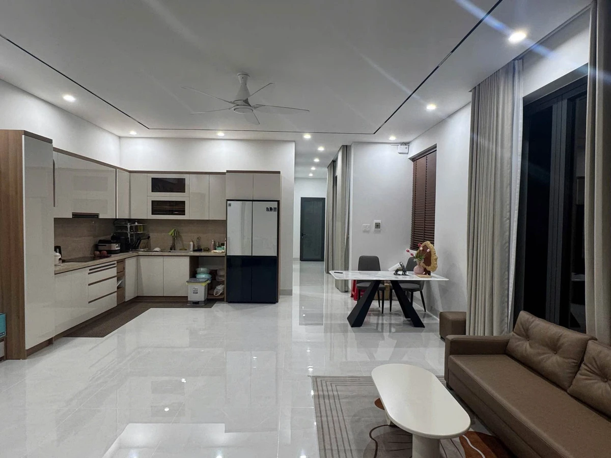 Bán nhà góc 2 mặt tiền Nguyễn Chí Thanh, Tân An, 176m², 11,9 tỷ - Ảnh thu nhỏ 2