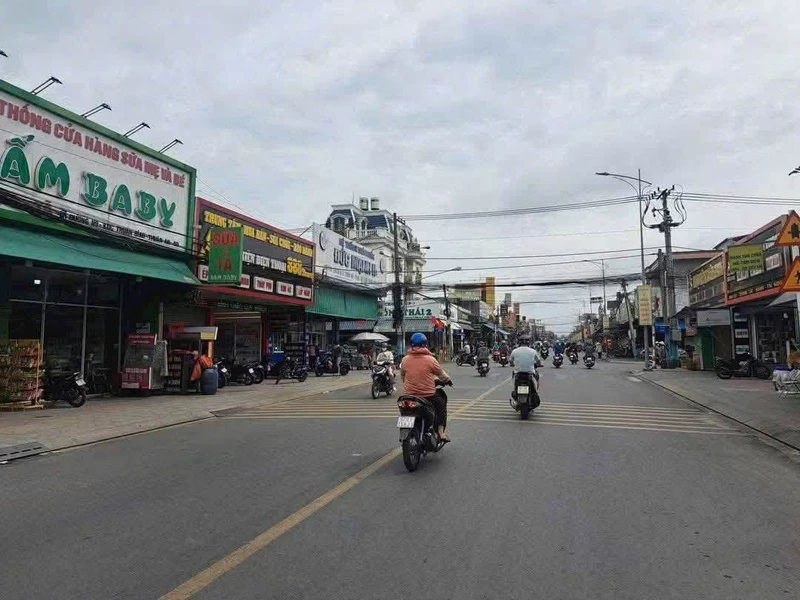 Bán nhà mặt tiền Thuận Giao Thuận An 342.5m2, 22.5 tỷ