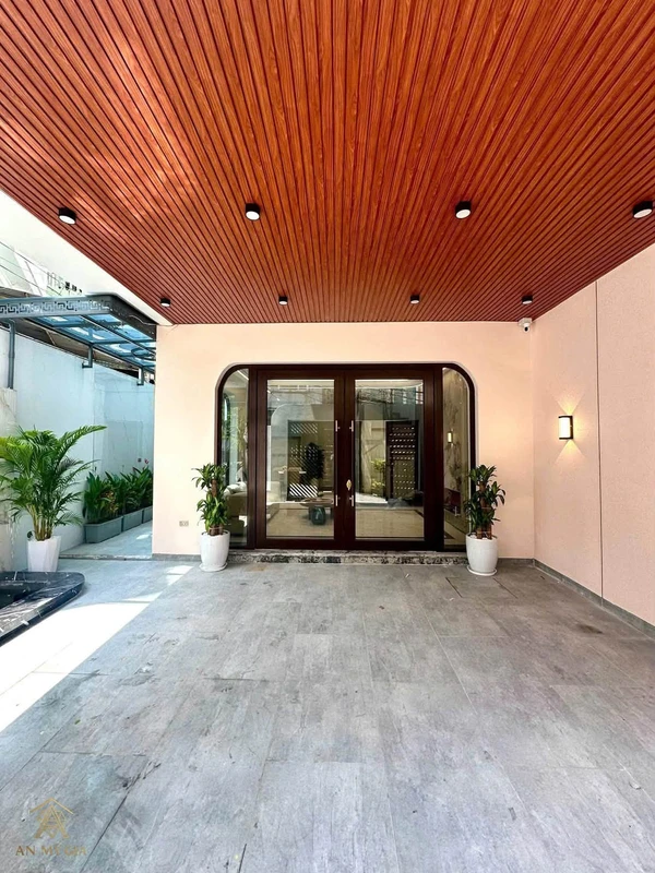 Bán nhà 4 tầng full nội thất 100m² Cao Thắng Quảng Ninh