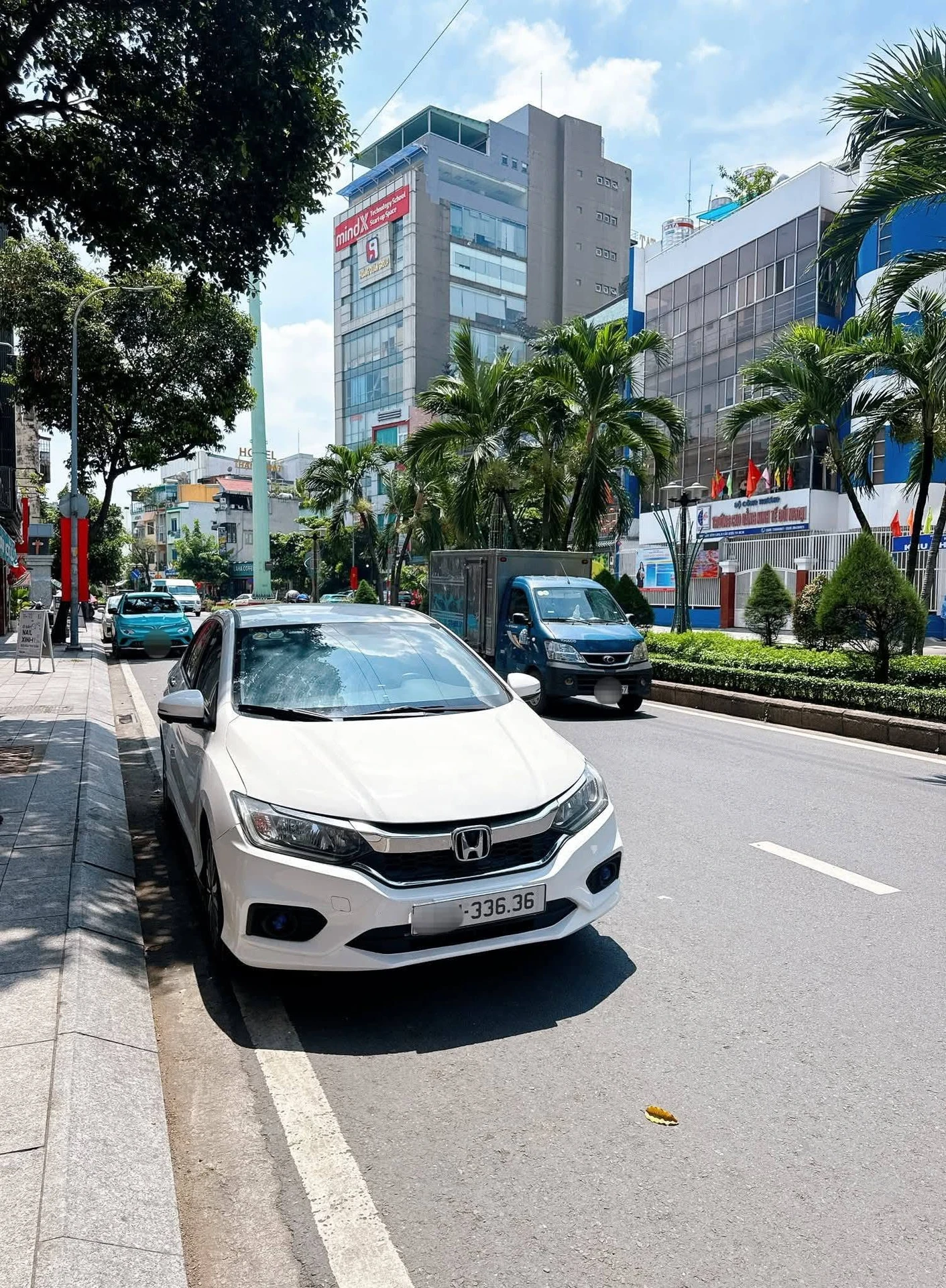 Bán nhà mặt tiền Phan Xích Long Phú Nhuận 18 tỷ - Ảnh 1