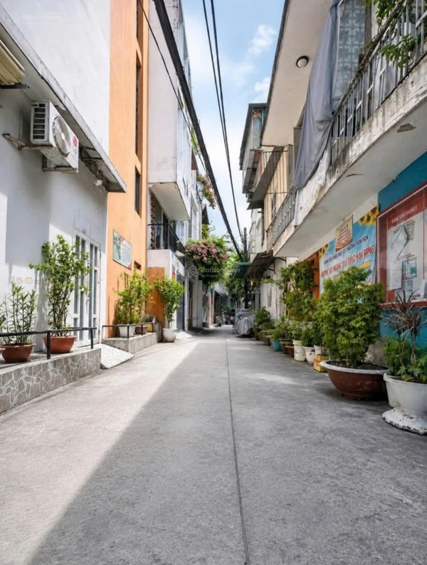 Bán nhà lô góc 60m² 4 tầng tại Tô Hiếu, Bình Tân choots