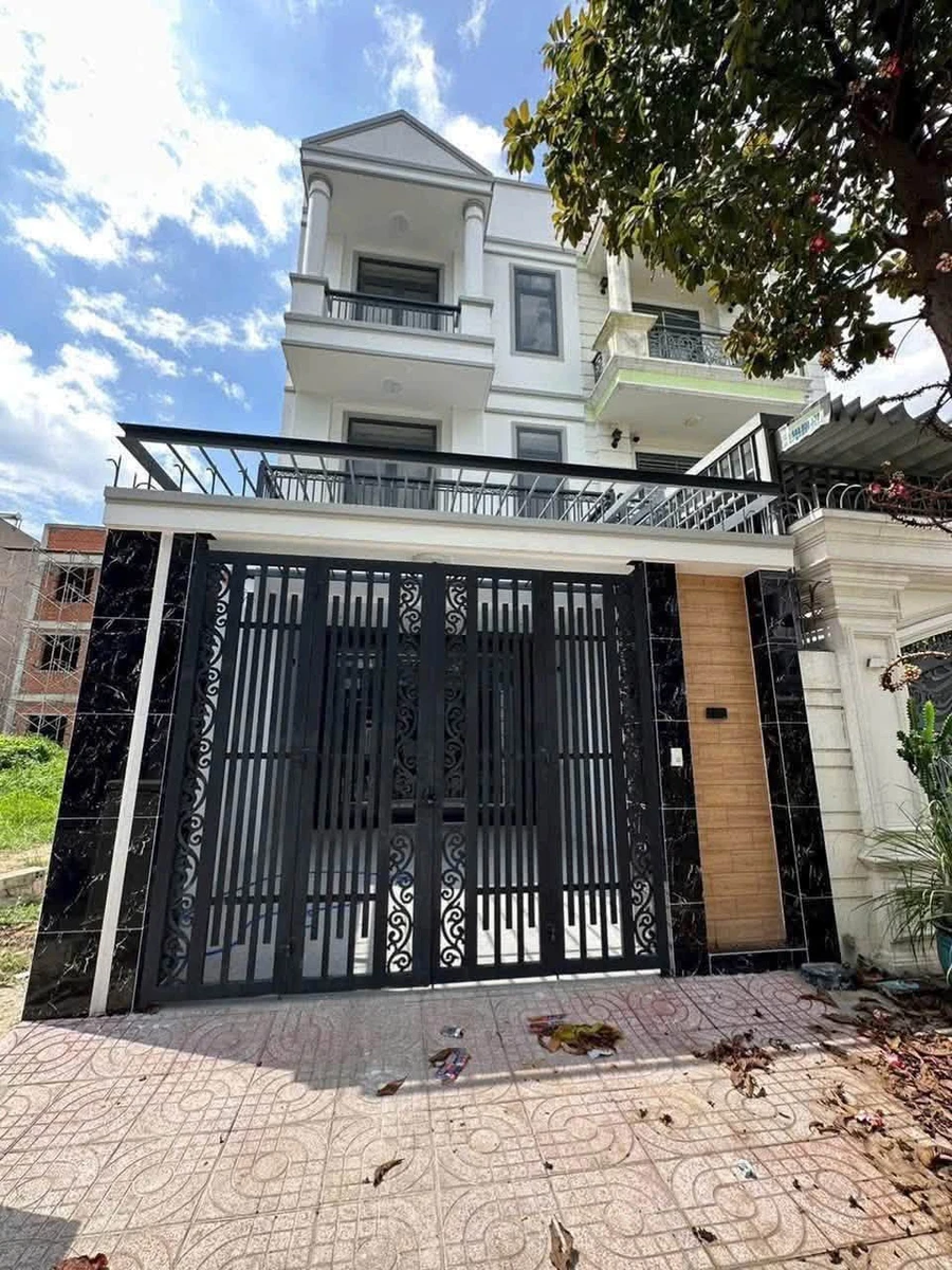 Bán nhà 1 trệt 2 lầu 100m2, 4PN Thủ Dầu Một 6.9 tỷ - Ảnh thu nhỏ 4