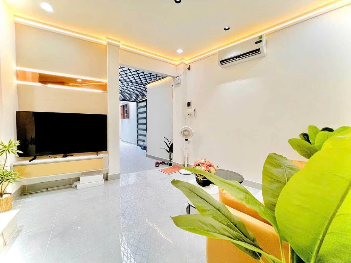 Bán nhà 3 tầng 40m2 2PN 3WC hẻm 4m đường Nguyễn Du, Gò Vấp giá 3,95 tỷ - Ảnh thu nhỏ 2