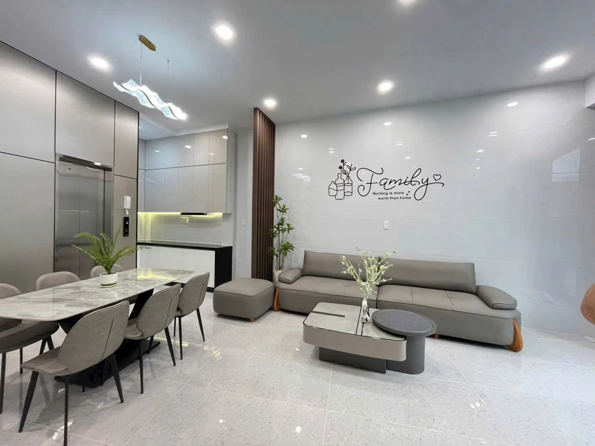 Bán nhà mới 4PN thang máy full nội thất đường Âu Cơ, giáp ranh Quận 10 và Quận 11, 8,2 tỷ - Ảnh thu nhỏ 5