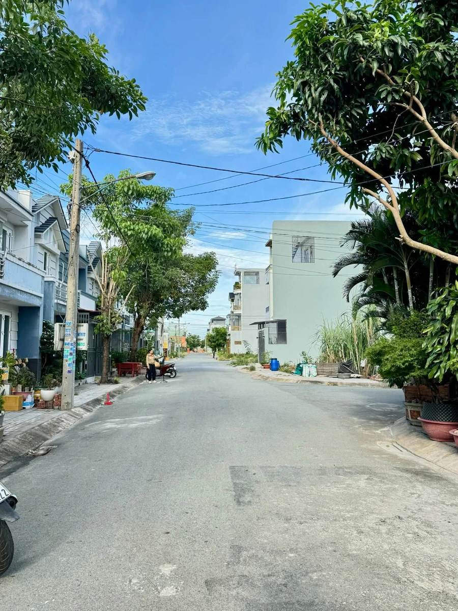Bán nhà 4x13,25m giáp Hóc Môn, tặng full nội thất, giá 1,75 tỷ - Ảnh thu nhỏ 3