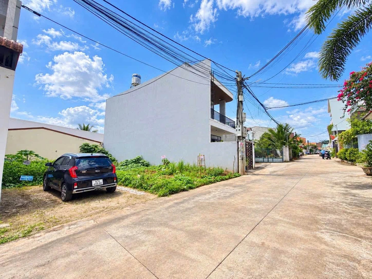 Bán đất hẻm 147 Đỗ Xuân Hợp 100m² Bình Tân 3.35 tỷ - Ảnh 1