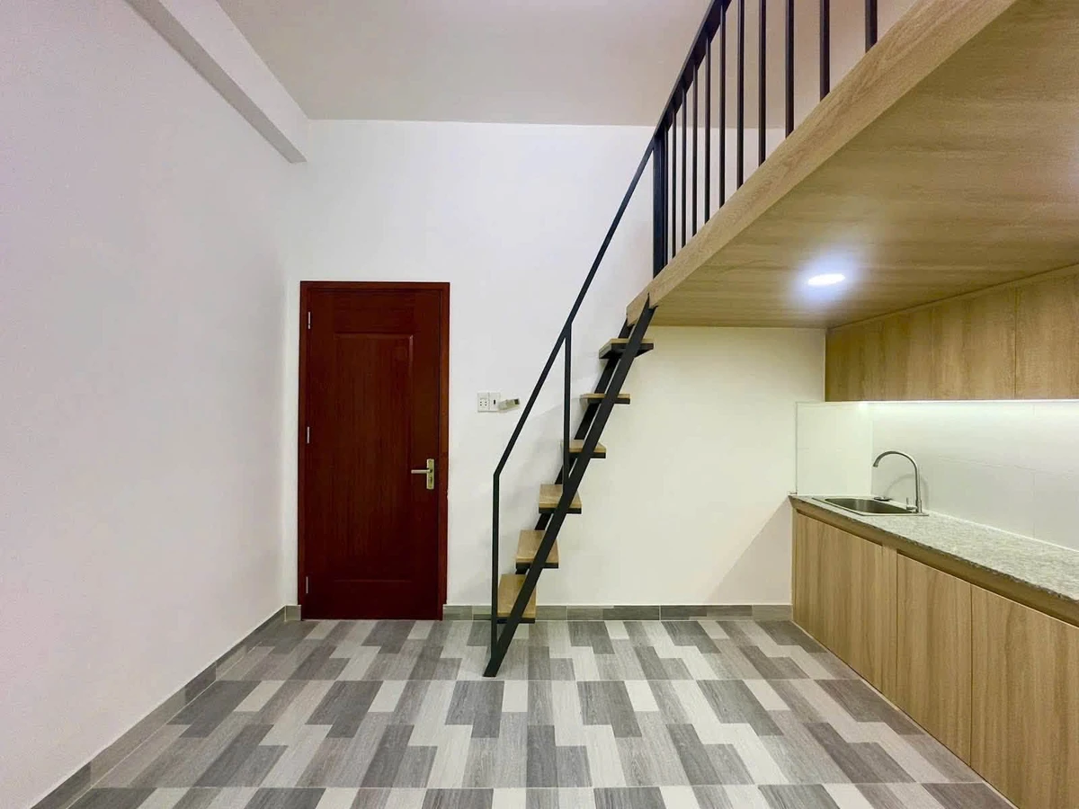 Bán nhà 5 tầng thang máy 150m² hẻm 8m đường Trịnh Đình Trọng, Tân Phú, 17,7 tỷ - Ảnh thu nhỏ 3