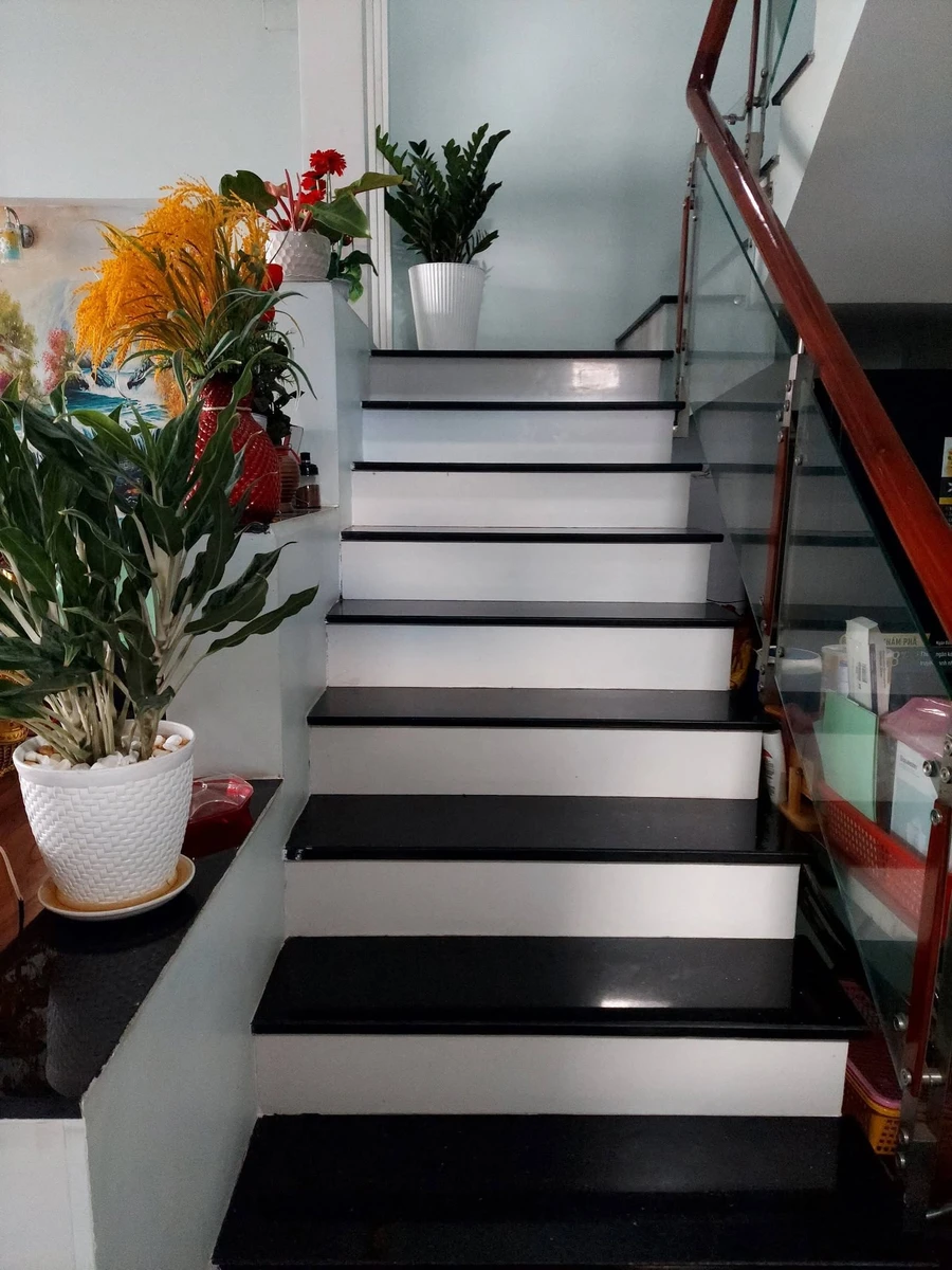 Bán nhà trệt 1 lầu 100m2 Bình Tân, 3 PN, nội thất đầy đủ - Ảnh thu nhỏ 3