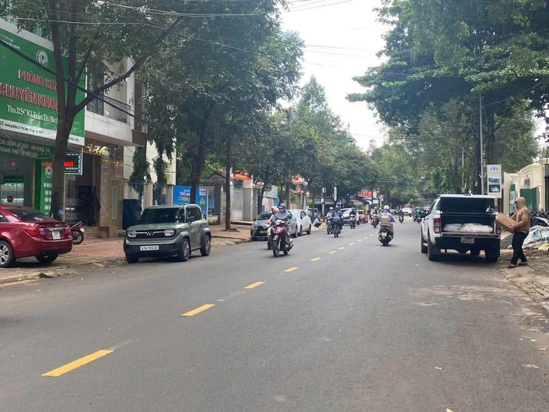 Bán nhà cấp 4 mặt tiền kinh doanh đường Hoàng Diệu, gần chợ Ngô Mây, Buôn Ma Thuột, giá 9,8 tỷ