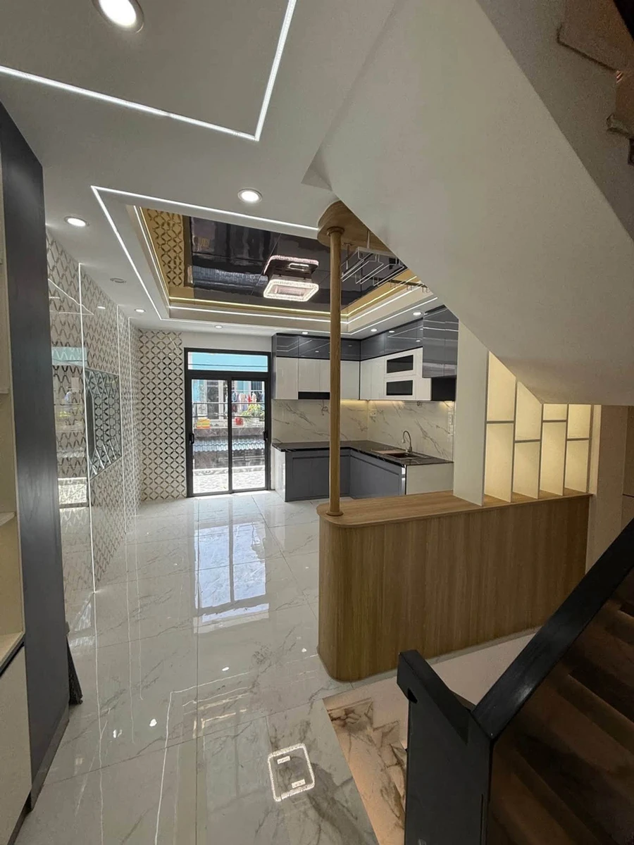 Bán nhà 5 tầng 48m² 4 phòng ngủ Quận 5 - Ảnh thu nhỏ 3