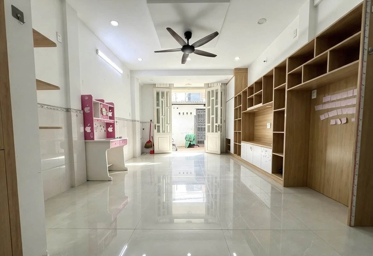 Bán nhà 2 tầng 50m2 Lê Đại Hành Quận 11, 8.2 tỷ - Ảnh thu nhỏ 2