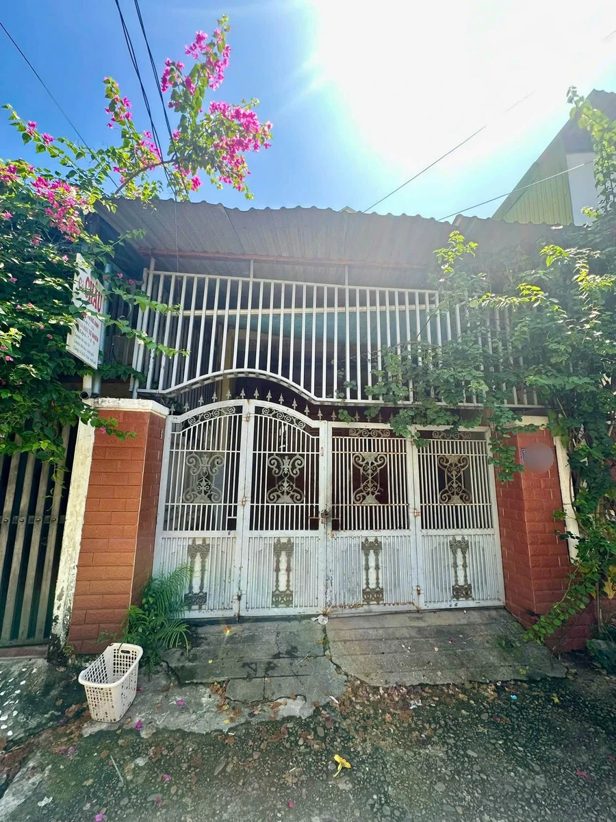 Nhà gác lửng sân ô tô, Quang Trung, 94m2 - Ảnh 1