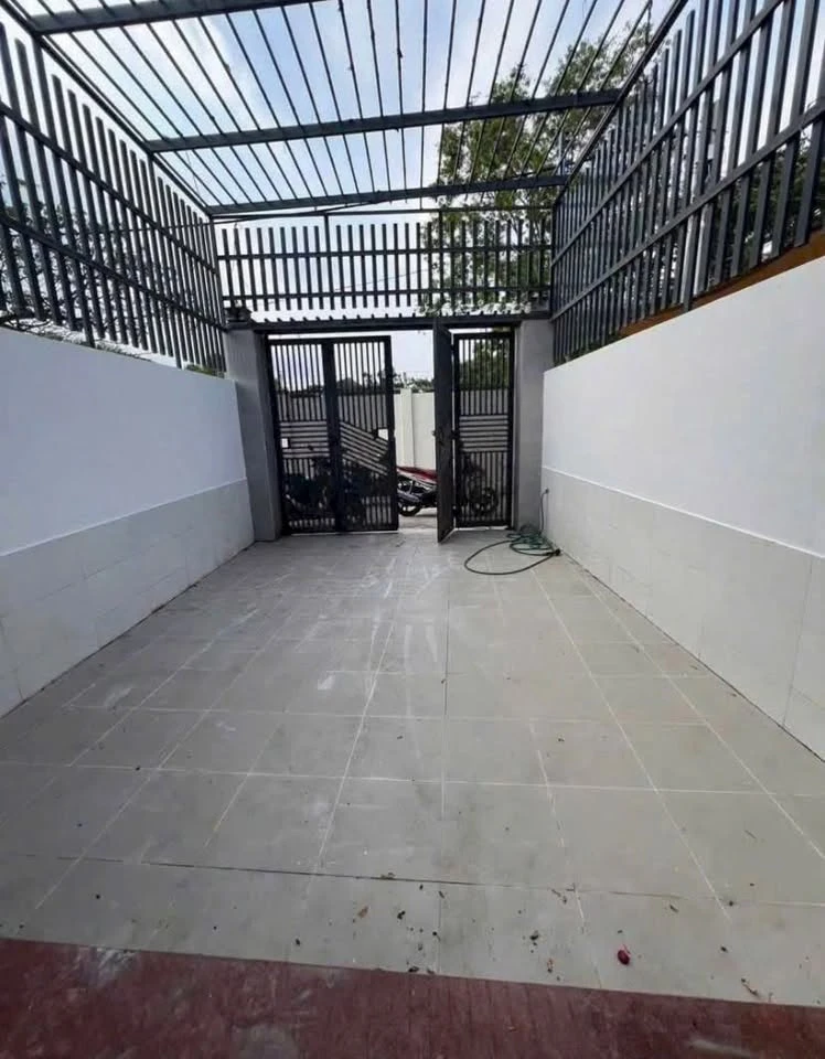 Bán nhà cấp 4 bê tông 108m² Phan Thiết - Ảnh thu nhỏ 2