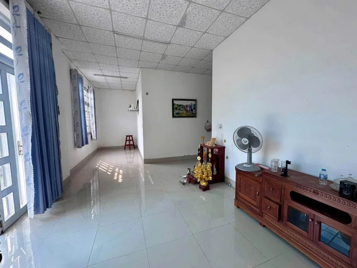 Bán nhà hẻm 2 phòng ngủ 150m² Phường Tân An, Tây Ninh 2.35 tỷ - Ảnh thu nhỏ 5