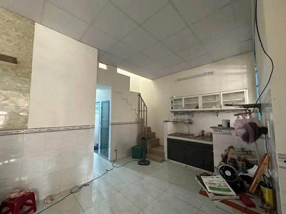 Bán nhà mặt tiền Đường 9/4 Long Khánh 55m², 2PN, 2.8 tỷ - Ảnh thu nhỏ 3
