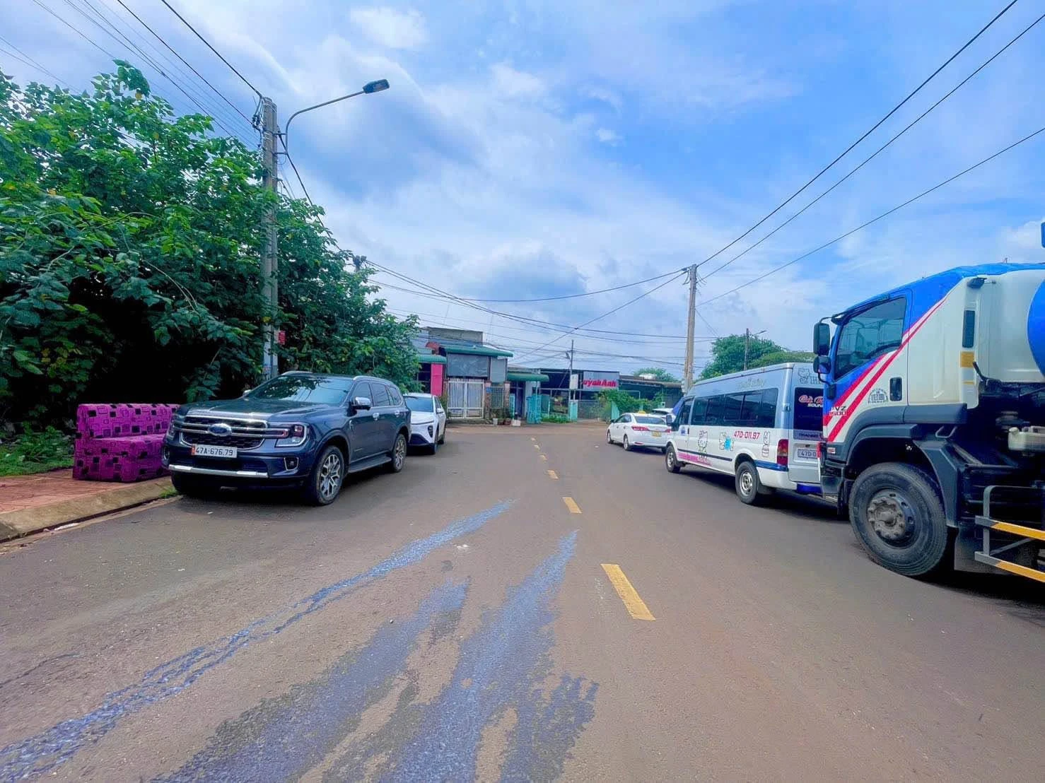 Bán đất mặt tiền Hoàng Minh Giám 100m² giá 5.5 tỷ - Ảnh 1