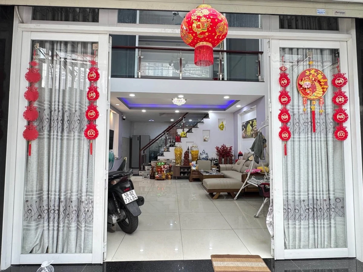 Bán nhà hẻm xe hơi Trịnh Đình Trọng, 5.5x13m, trệt lửng lầu sân thượng, giá khoảng 6 tỷ, Tân Phú - Ảnh thu nhỏ 5