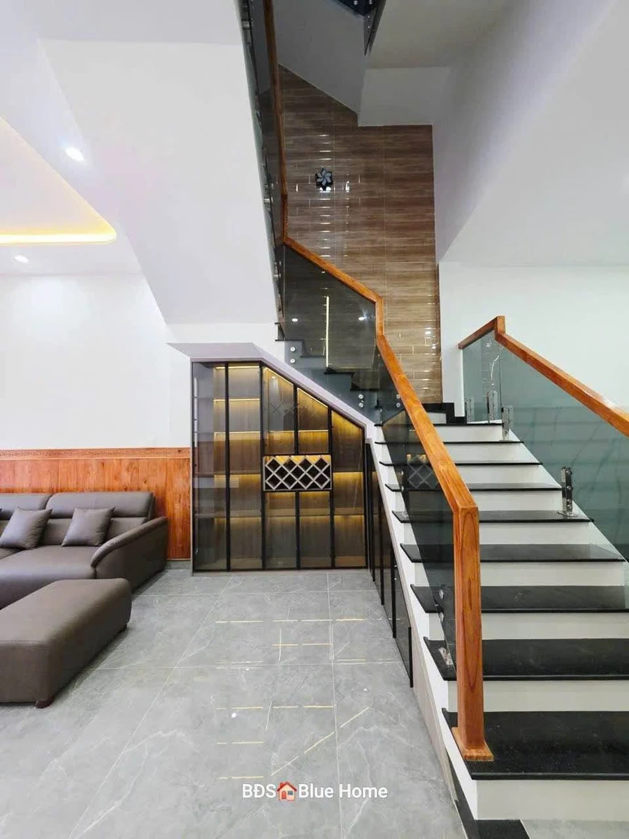 Nhà mặt tiền 3 tầng 76.9m² Quang Trung Quy Nhơn 5.9 tỷ - Ảnh thu nhỏ 3