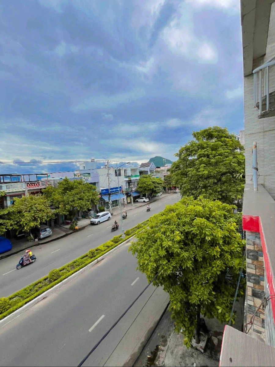 Bán nhà 3,5 tầng 215m² Nguyễn Tất Thành 8,5 tỷ - Ảnh thu nhỏ 3