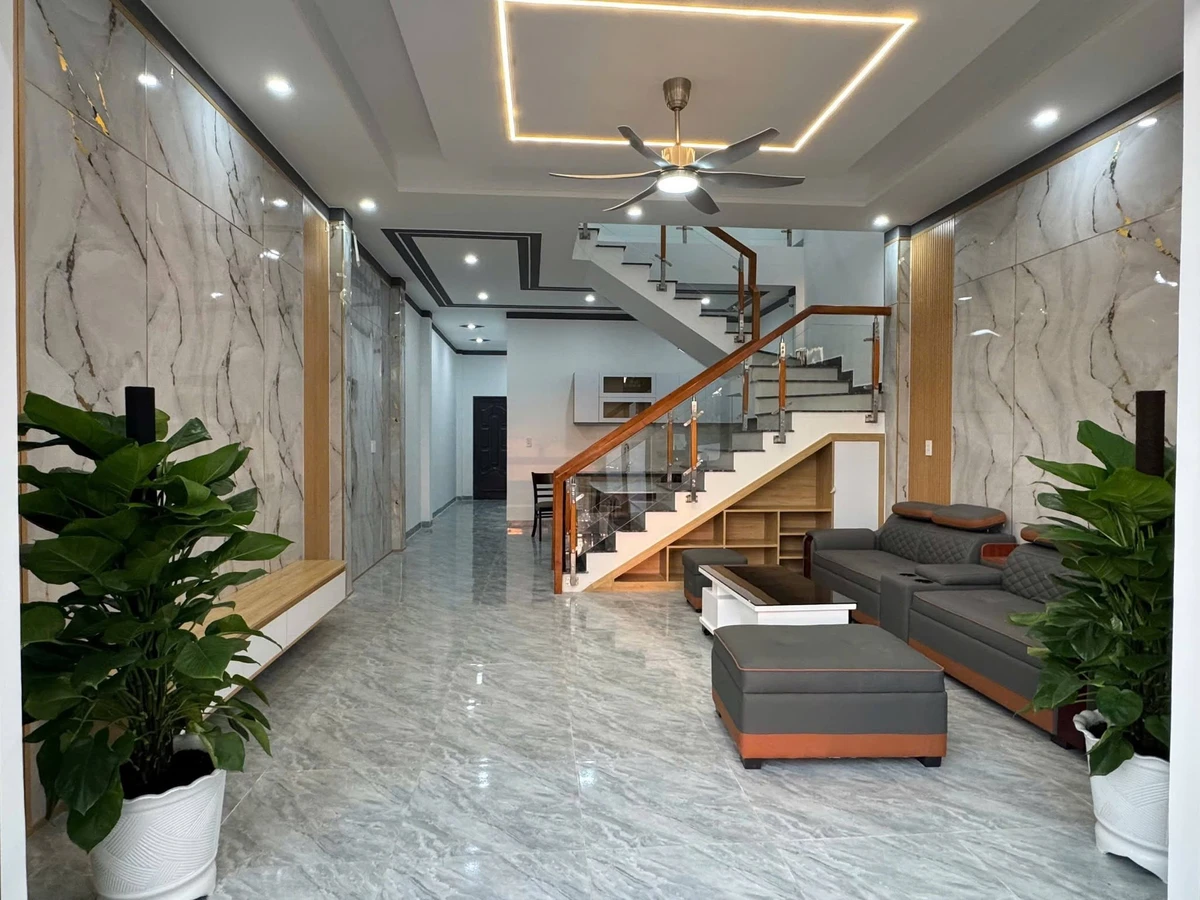 Bán nhà 1 trệt 1 lầu 3 PN 99m² Tân Định Bến Cát - Ảnh thu nhỏ 2