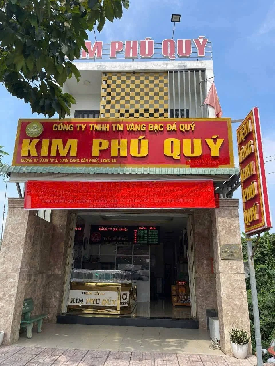Bán nhà mặt tiền Chợ Mới Long Cang 100m², 3 phòng - Ảnh 1