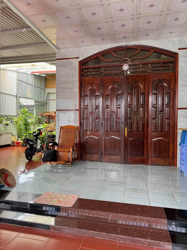 Bán nhà 3 phòng ngủ Tân Phú Đồng Xoài, 2 tỷ đồng