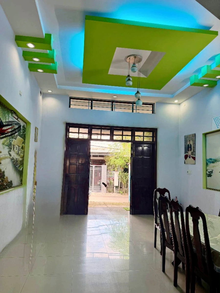 Bán nhà 2 tầng 3PN, 125m², đường ô tô Quảng Ngãi - Ảnh thu nhỏ 3