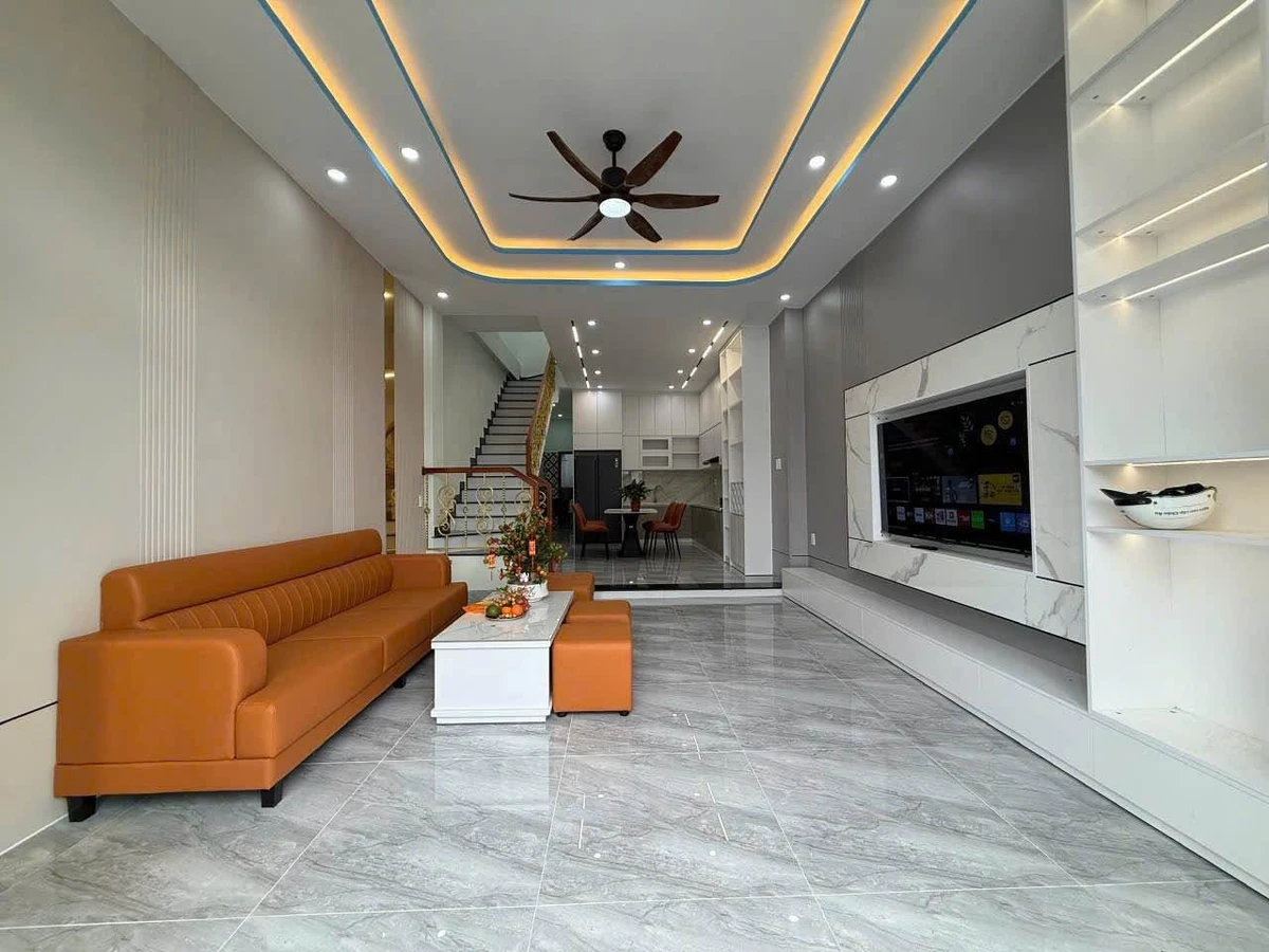 Bán nhà 2 tầng 100m2, 3PN 2WC Trường Chinh Bình Tân - Ảnh thu nhỏ 4