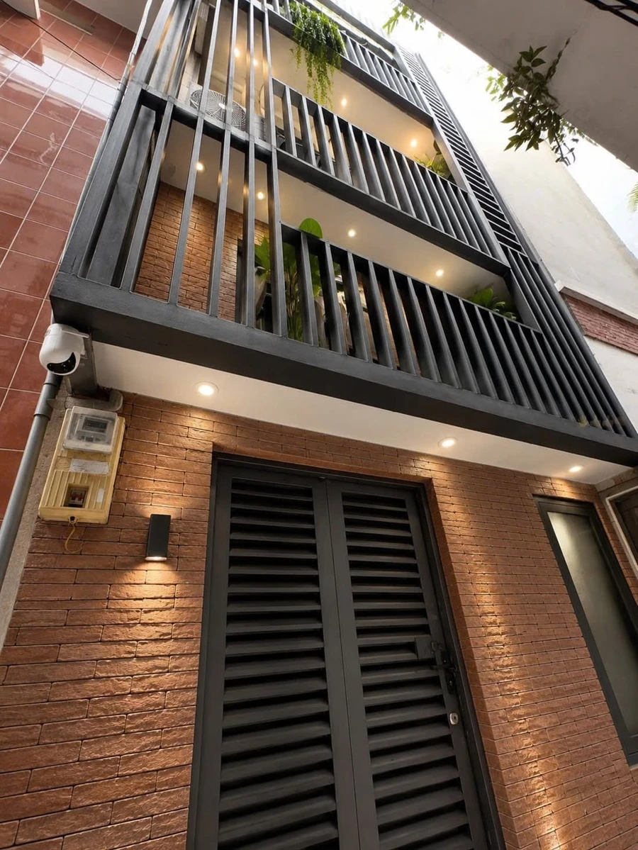 Bán nhà 4 tầng 7x6m, 4 officetel, dòng tiền 30tr/tháng, Lê Văn Sỹ - Huỳnh Văn Bánh, Phú Nhuận, 6,5 tỷ - Ảnh thu nhỏ 2