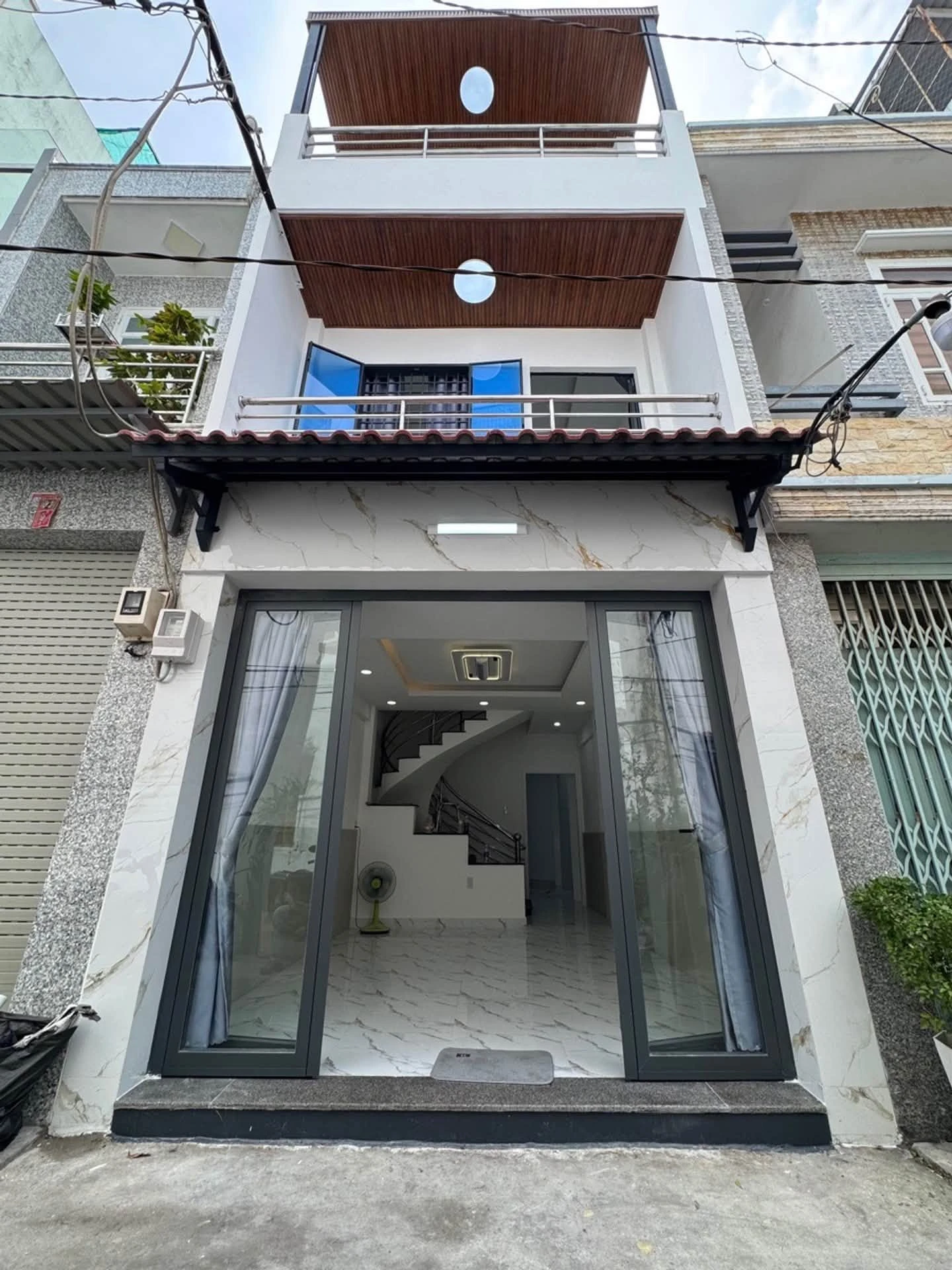 Bán nhà 1 trệt 2 lầu 35m² 4PN khu Phú Lâm, Quận 6 - Ảnh 1