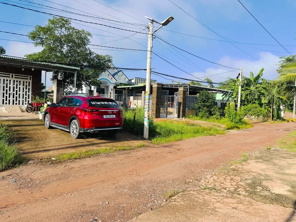 Bán nhà 2PN gần Chơn Thành 500m², 1,4 tỷ - Ảnh thu nhỏ 2