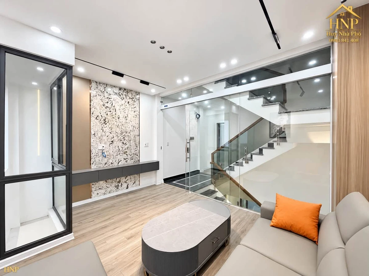 Bán nhà 5 tầng 50m² khu TĐC Hồ Sen, 5.5 tỷ - Ảnh thu nhỏ 5