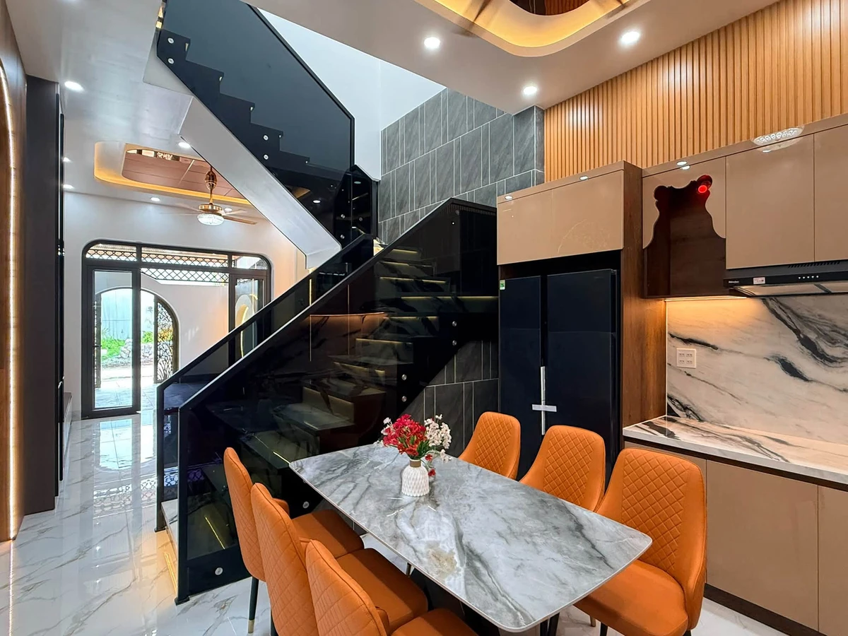 Bán nhà hẻm ô tô 1 trệt 1 lầu 4PN, 4x19m, đường Lâm Quang Ky, Rạch Giá, An Giang - Ảnh thu nhỏ 5