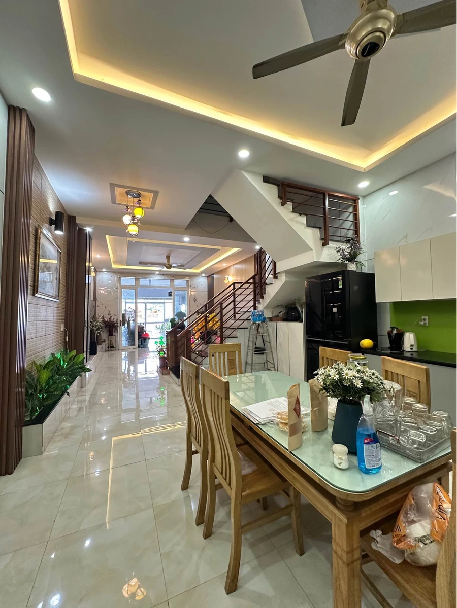 Bán nhà phố 1 trệt 1 lầu 3PN, 98m² Dĩ An, Bình Dương - 5,7 tỷ - Ảnh thu nhỏ 3
