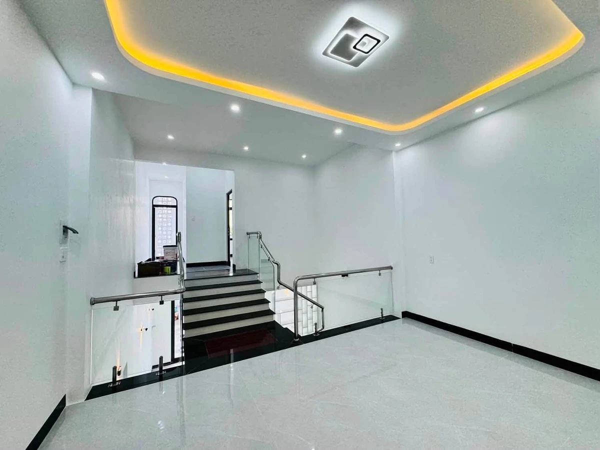 Bán nhà 2 tầng 110m2 có sân ô tô Quảng Ngãi 2,55 tỷ - Ảnh thu nhỏ 5