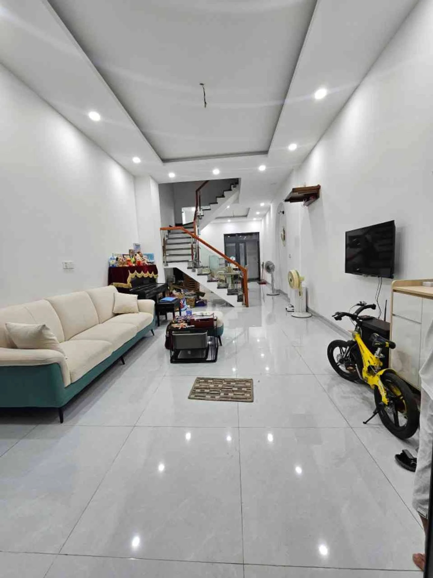 Bán nhà 4 tầng 4PN 57m2 gần Võ Văn Kiệt, giá 6.3 tỷ - Ảnh 1