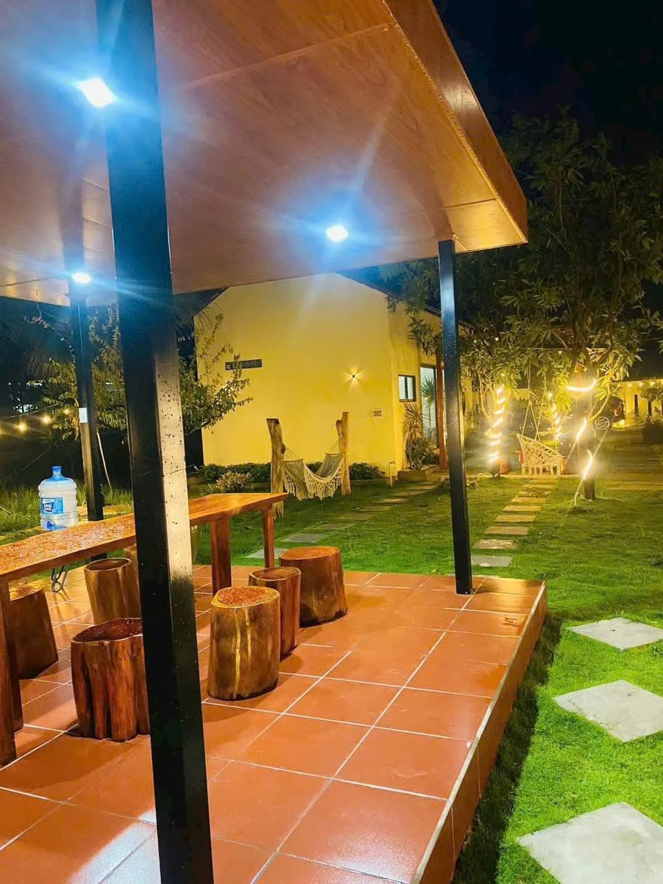 Bán nhà vườn 1800m² gần Phan Thiết, giá 2.2 tỷ - Ảnh 1