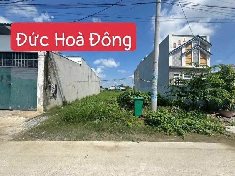 Bán đất Ấp 5 Đức Hòa Đông 110 m2, 900 triệu