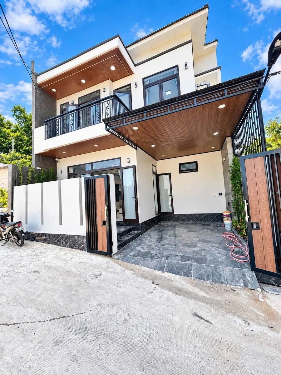 Bán nhà 100m² 3 phòng ngủ Bàu Vá chỉ 3 tỷ 3 - Ảnh 1