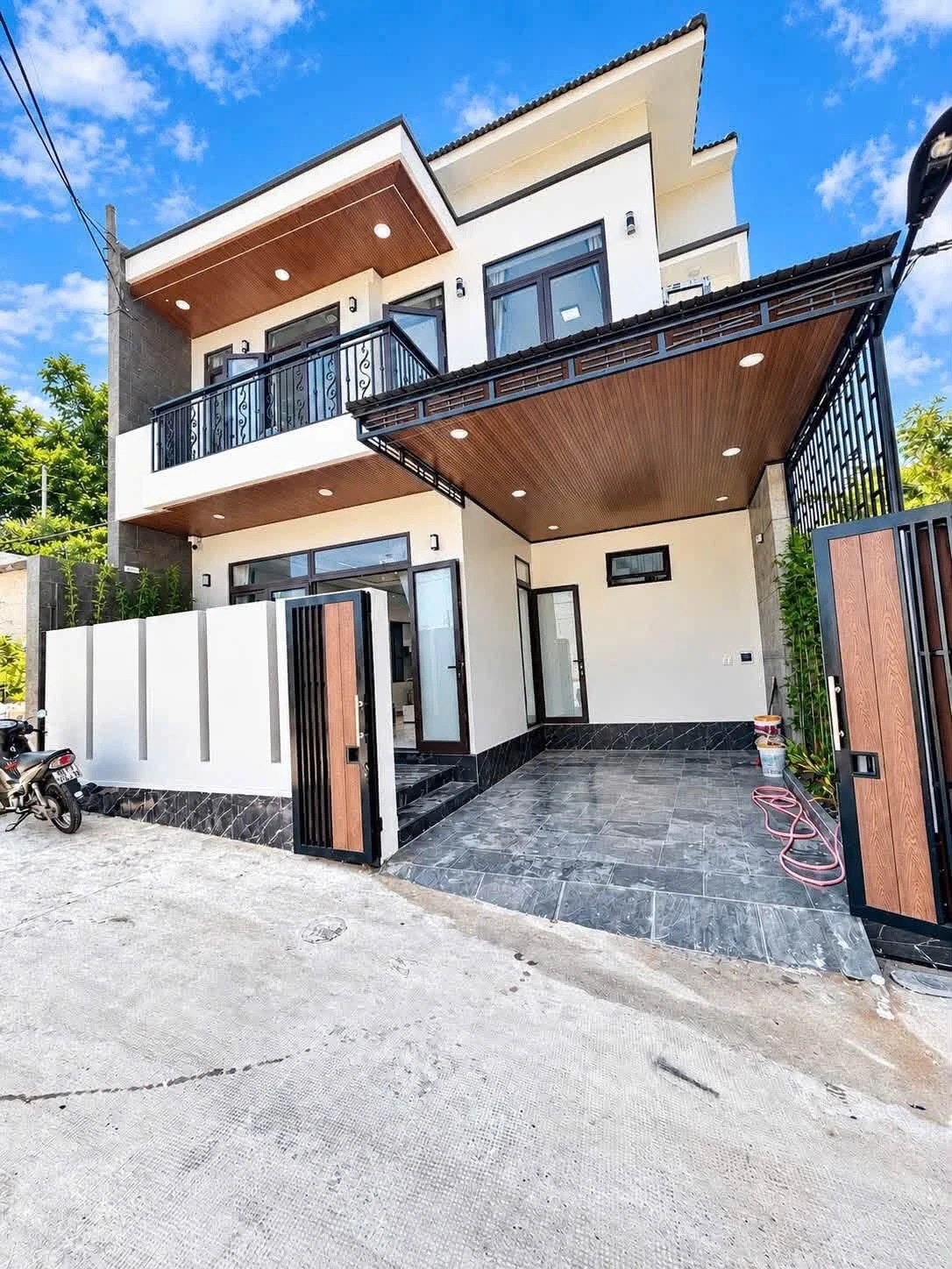 Bán nhà 100m² 3 phòng ngủ Bàu Vá chỉ 3 tỷ 3 - Ảnh 1