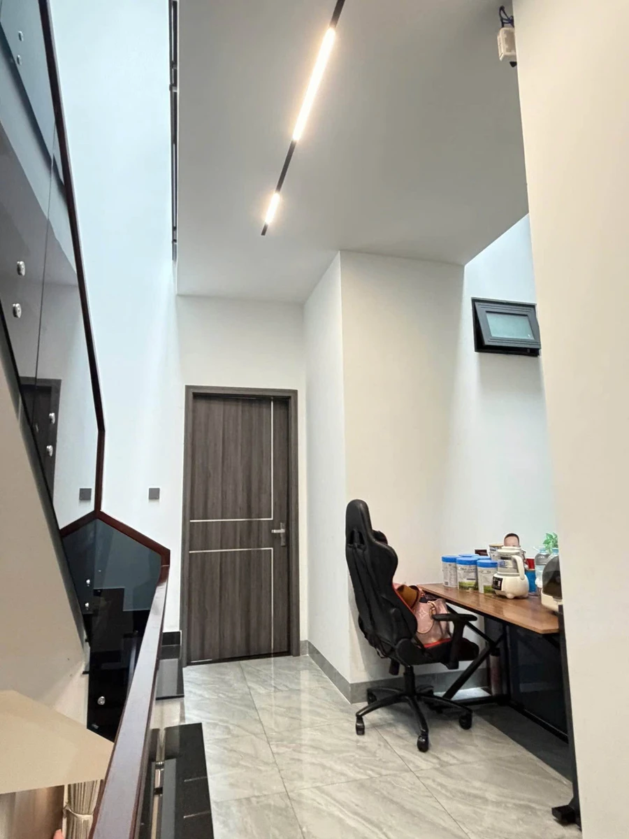 Bán nhà 3 tầng mặt tiền 100m² Bùi Thiện Ngộ, Đà Nẵng 7 tỷ - Ảnh thu nhỏ 5