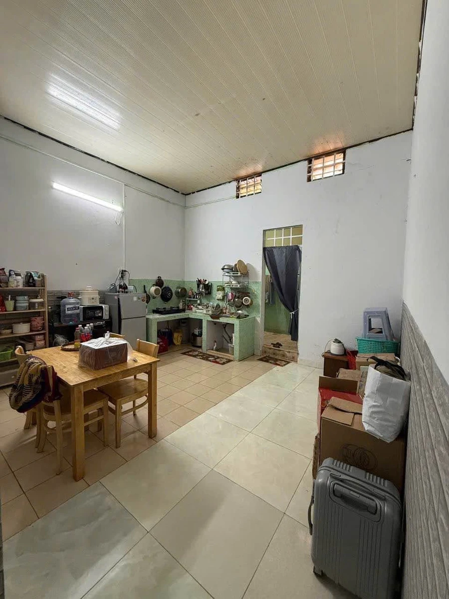Bán nhà hẻm 2 phòng ngủ 94m² Nguyễn Tất Thành 3,7 tỷ - Ảnh thu nhỏ 4