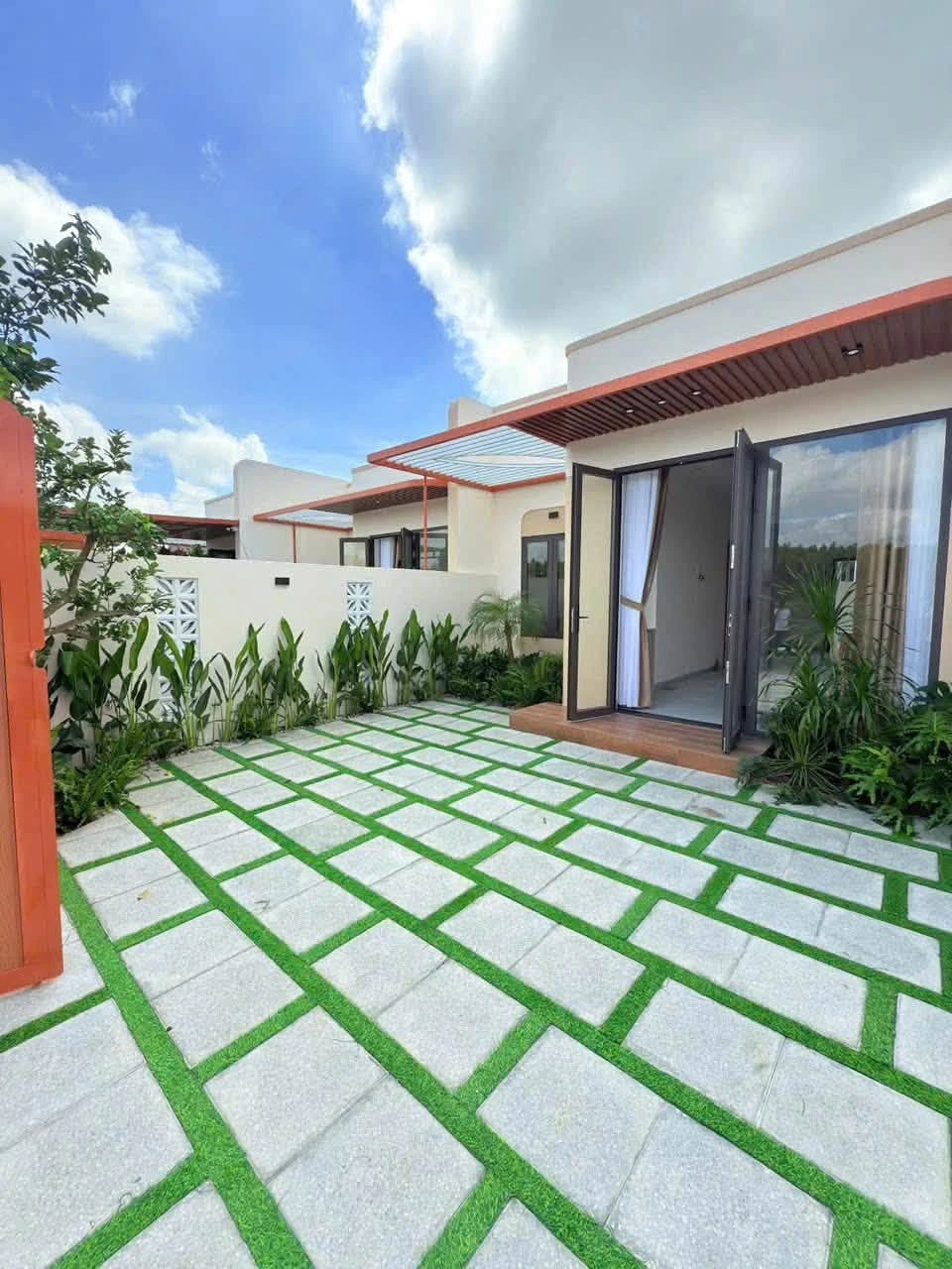 Bán nhà vườn 126m2 gần biển Lộc An 1 tỷ - Ảnh 1