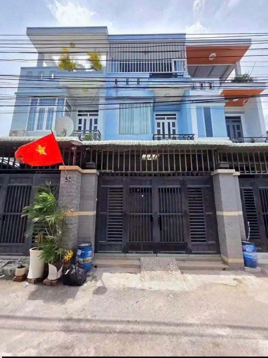Bán nhà 1 trệt 2 lầu 72m2 Dĩ An 4.8 tỷ - Ảnh 1