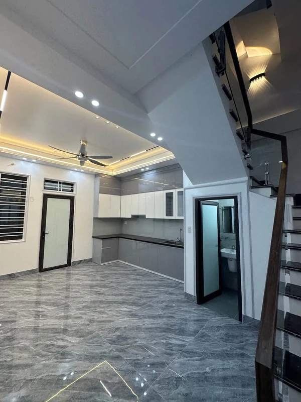 Nhà 3 tầng 98m² Lê Duẩn Kiến An, 3.9 tỷ