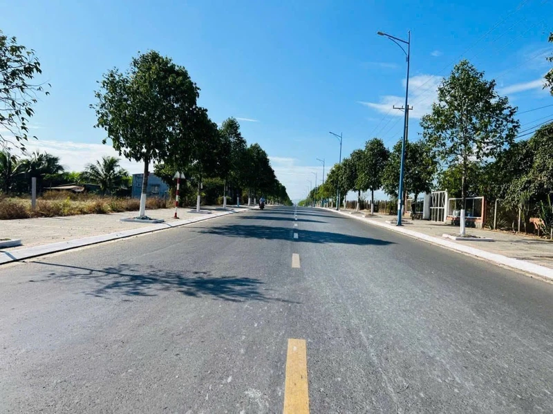 Bán đất mặt tiền Nguyễn Văn Hưng 500m2 gần biển