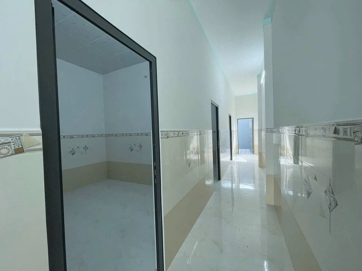 Bán nhà 3 phòng ngủ 150m² Đức Hòa, Long An - Ảnh thu nhỏ 5
