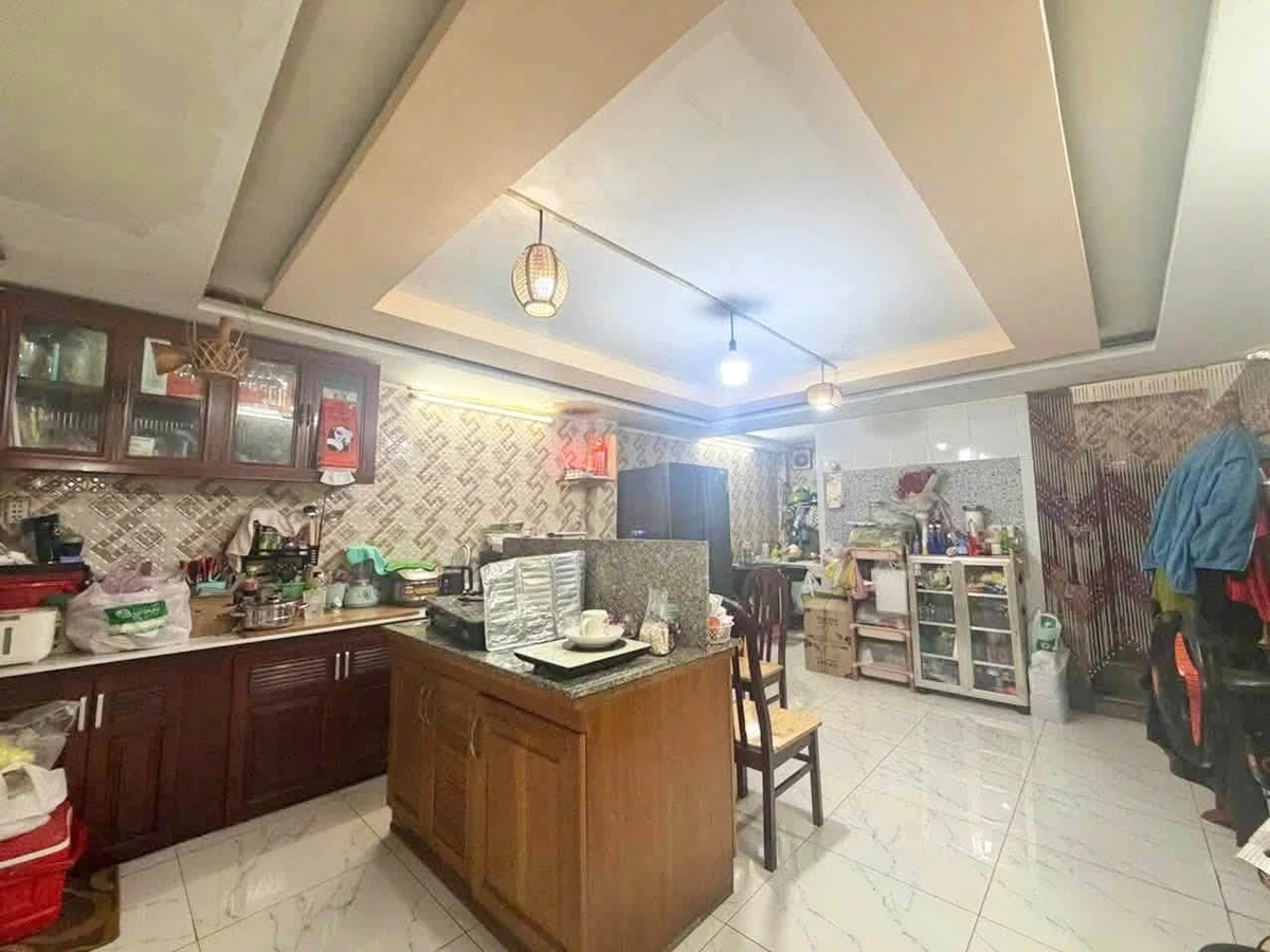 Bán nhà mặt tiền Võ Văn Kiệt Quận 6, 125m2 vừa ở vừa kinh doanh - Ảnh thu nhỏ 3