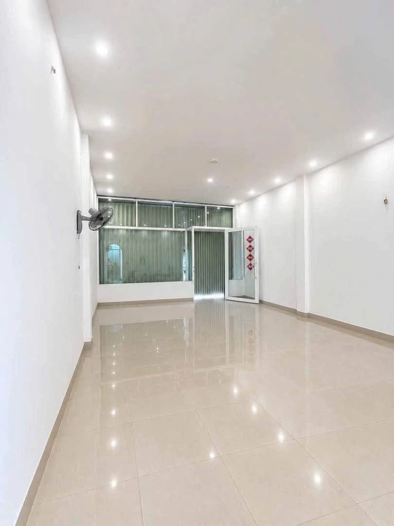 Bán nhà mặt tiền Đặng Thái Mai, 120m² 4PN, 17 tỷ 300tr, Quận 1 - Ảnh 1
